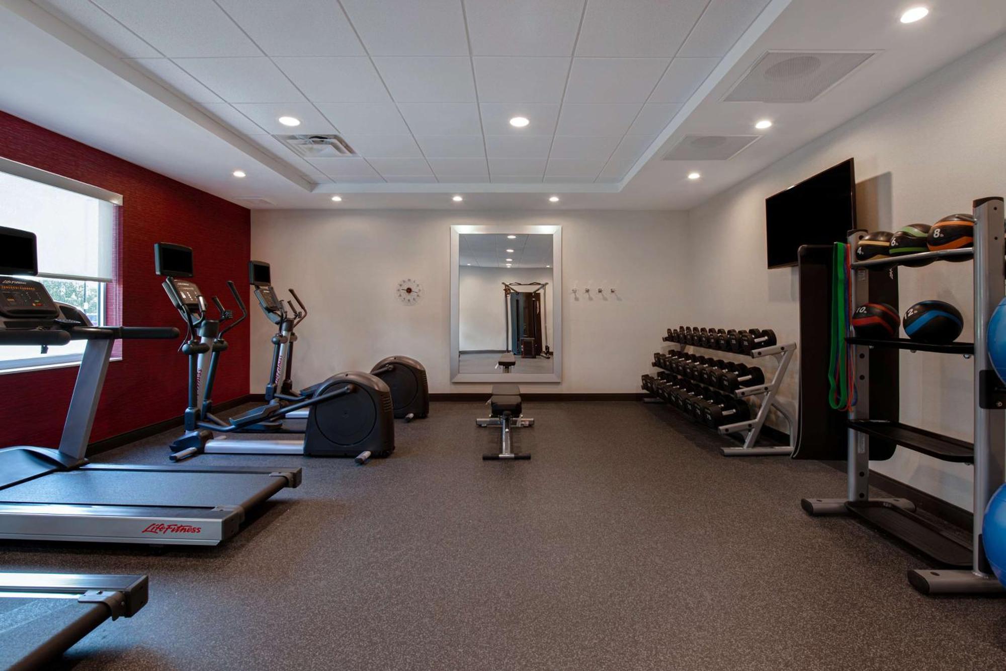 Home2 Suites By Hilton Fayetteville North Екстер'єр фото