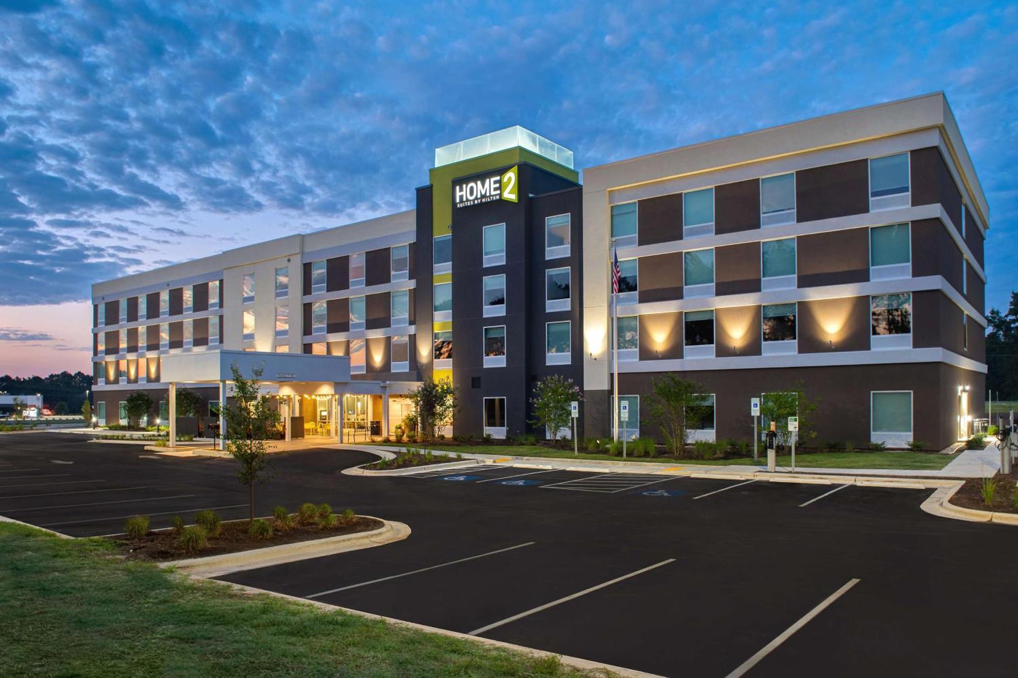 Home2 Suites By Hilton Fayetteville North Екстер'єр фото
